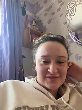 Snapshot of LilyLuck_ chatting on 02.25.26 LilyLuck online show from 02.25.26