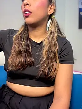 MiaSizzle online show from 02.25.26