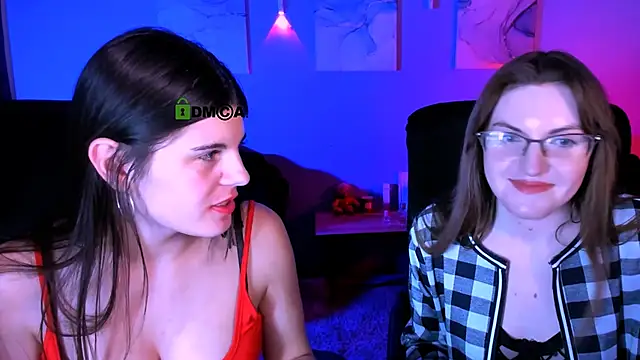 Snapshot of lizzie_boom_ chatting on 02.15.26 lizzie boom online show from 02.15.26