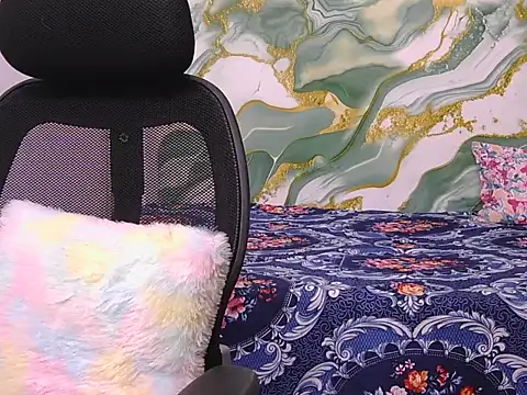 bold-smirthii online show from 02.12.26