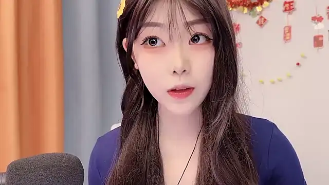 smalldaisy online show from 02.22.26