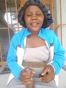 JuicyBerrie online show from 12.22.25