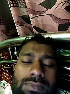 Snapshot of dasicapall chatting on 12.19.25 dasicapall online show from 12.19.25