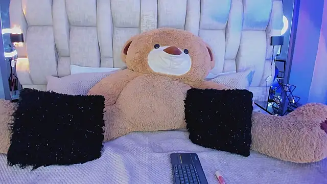  PaulinaDoll  online show from 03.28.26