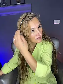 Snapshot of JennaMilf_ chatting on 01.07.26 JennaMilf online show from 01.07.26