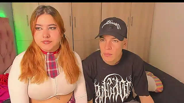 Snapshot of rosse_foxter chatting on 05.30.26 rosse foxter online show from 05.30.26