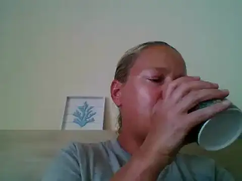 Snapshot of jennyblondeuk chatting on 05.24.26 jennyblondeuk online show from 05.24.26