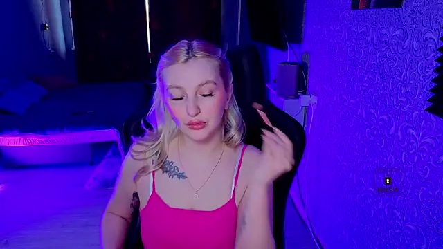 Eva Vibe  online show from 03.24.26