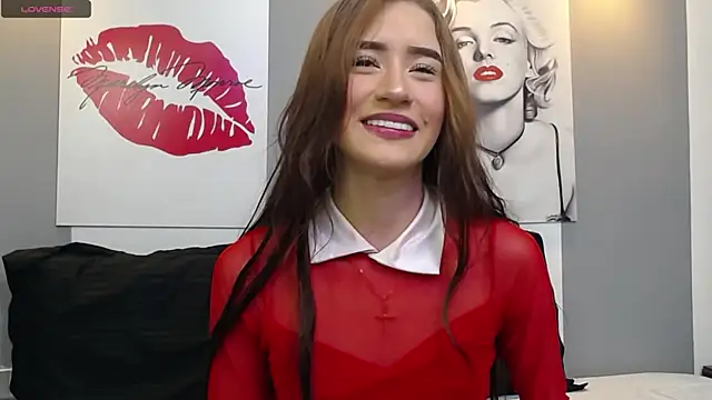 Snapshot of priya_tara chatting on 02.14.26 priya tara online show from 02.14.26