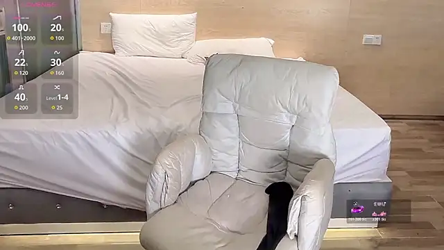 Snapshot of SL-99 chatting on 02.21.26 SL-99 online show from 02.21.26