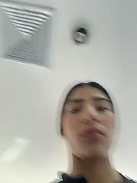 Snapshot of Ema_Rose_ chatting on 04.20.26 Ema Rose online show from 04.20.26