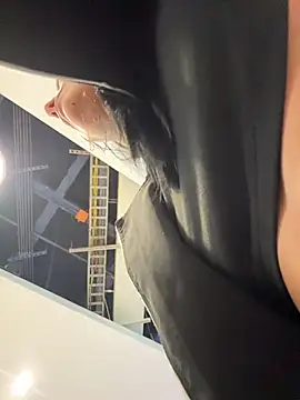 Snapshot of Ema_Rose_ chatting on 05.16.26 Ema Rose online show from 05.16.26