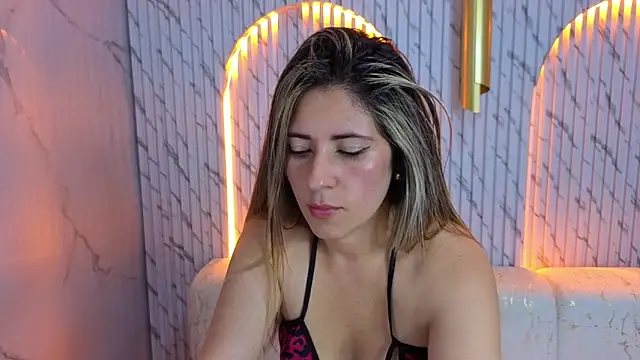 Phoebe Tx online show from 01.16.26