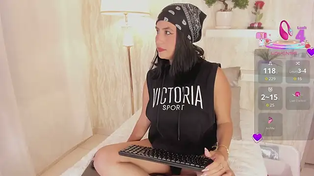 Laylaa- online show from 01.08.26