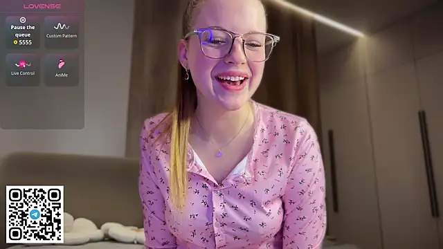 steffi meoww online show from 04.21.26