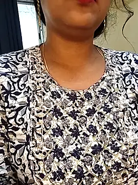 Snapshot of Deshi_bhabhi143 chatting on 02.09.26 Deshi bhabhi143 online show from 02.09.26