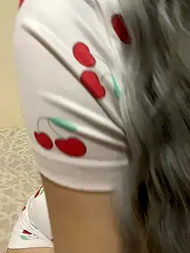 Snapshot of Hottest_Maya chatting on 01.07.26 Hottest Maya online show from 01.07.26