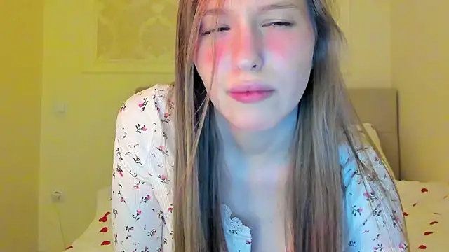 Alllura online show from 02.03.26