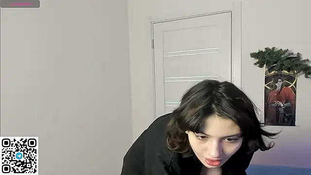 Snapshot of NikaKay chatting on 02.10.26 NikaKay online show from 02.10.26