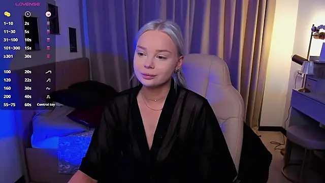 Leslie Caronn online show from 03.29.26