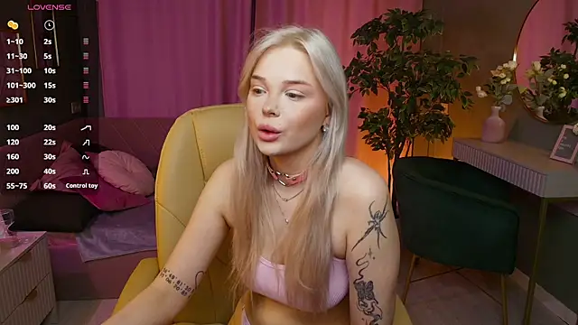 Leslie Caronn online show from 04.22.26