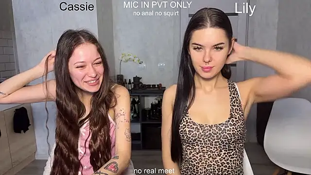 Snapshot of girls_secrets chatting on 02.26.26 girls secrets online show from 02.26.26