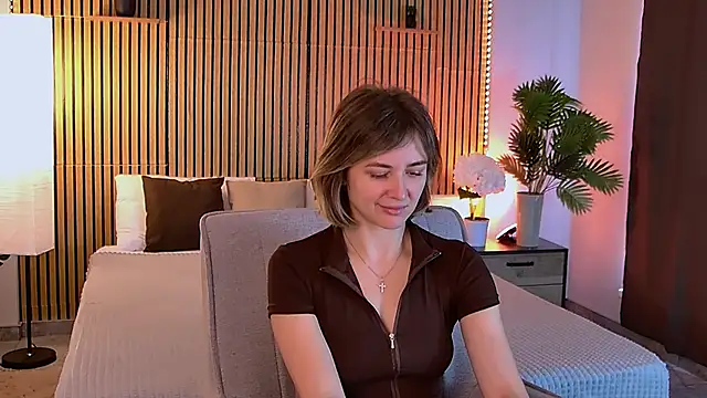 EmeraldGlow online show from 04.13.26