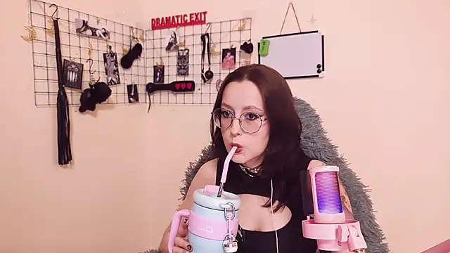 Snapshot of XXGoddessLXX chatting on 02.04.26 XXGoddessLXX online show from 02.04.26