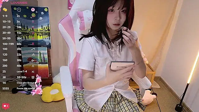 cuteqiqi online show from 04.21.26