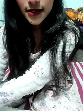 Yours-Zeenat online show from 01.11.26