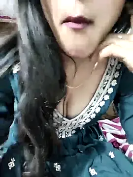 Yours-Zeenat online show from 03.04.26