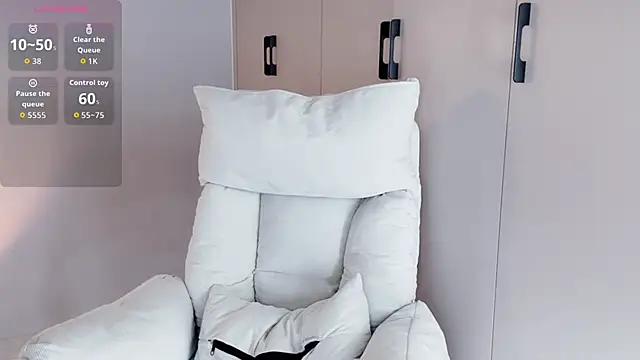 Kisswana online show from 02.24.26