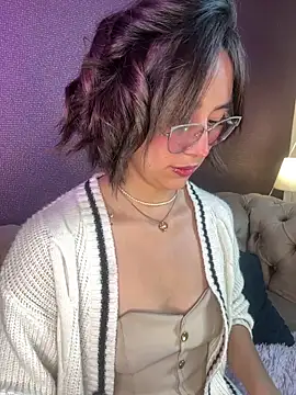 Snapshot of luna_gv chatting on 02.21.26 luna gv online show from 02.21.26