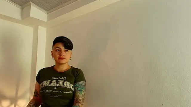 kat paradise online show from 04.10.26