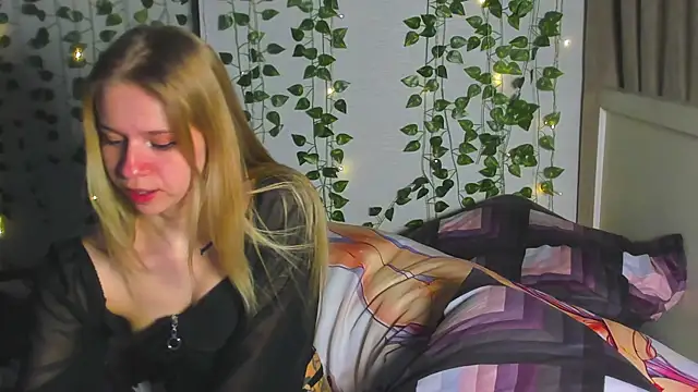 Cute Madam online show from 01.09.26