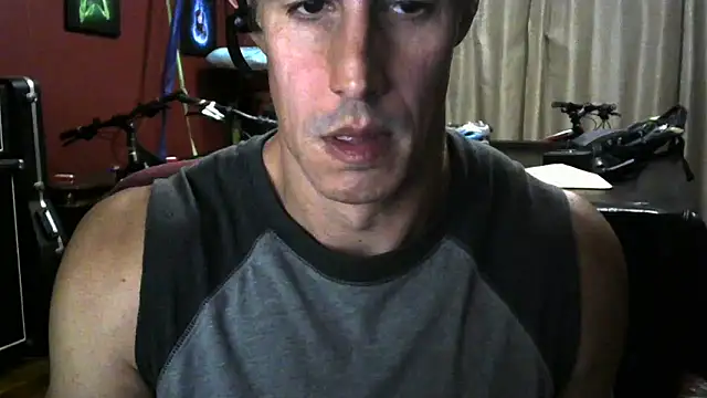 Snapshot of koolchillfun696969 chatting on 05.09.26 koolchillfun696969 online show from 05.09.26