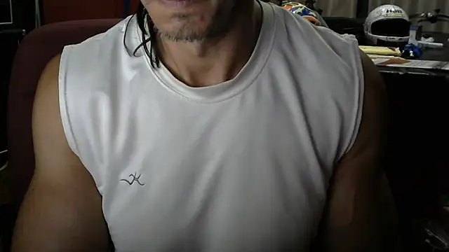 Snapshot of koolchillfun696969 chatting on 07.10.26 koolchillfun696969 online show from 07.10.26