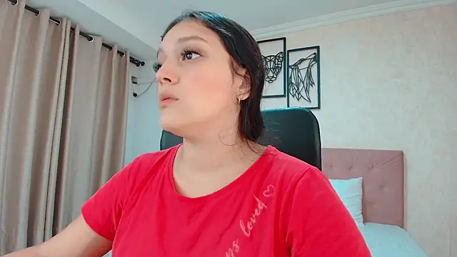 littlemolly walcott online show from 07.04.26