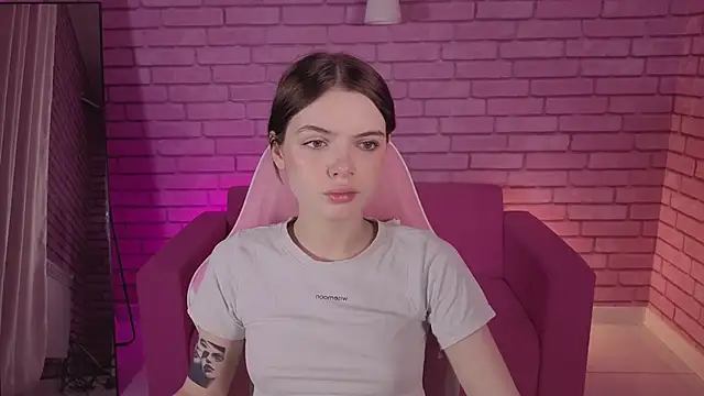 Snapshot of Ellya_me chatting on 02.07.26 Ellya me online show from 02.07.26