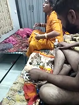 Snapshot of hornycouple20000 chatting on 02.25.26 hornycouple20000 online show from 02.25.26