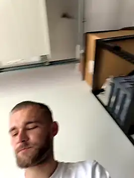 Snapshot of Benjamiinlt chatting on 05.03.26 Benjamiinlt online show from 05.03.26