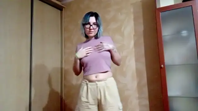 Snapshot of EvonTabb chatting on 02.24.26 EvonTabb online show from 02.24.26