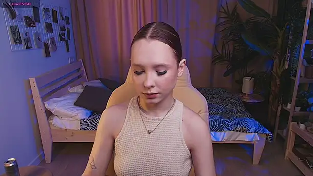 Haya Harareet online show from 03.30.26