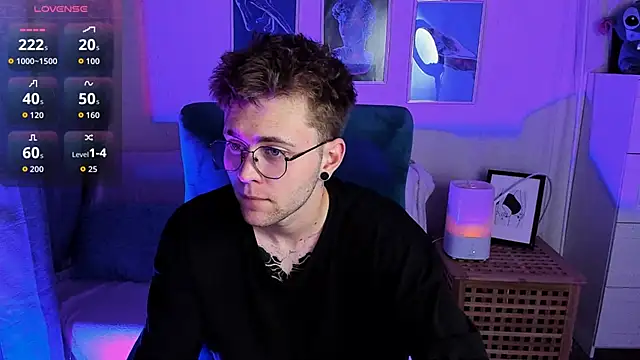 Snapshot of Tomas_Norton chatting on 06.19.26 Tomas Norton online show from 06.19.26