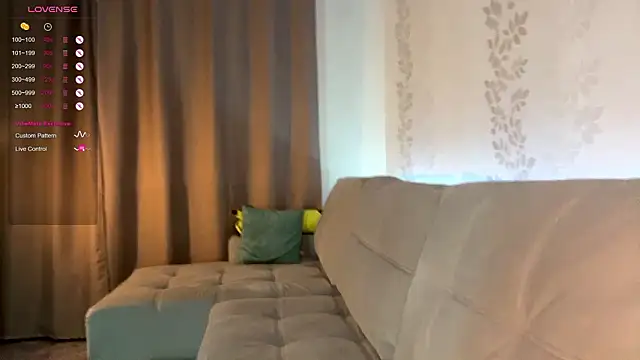 Snapshot of BlondeBun chatting on 01.18.26 BlondeBun online show from 01.18.26