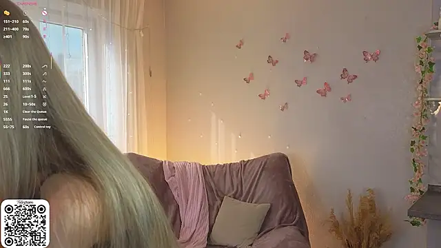 Snapshot of SirenThalassa chatting on 03.03.26 SirenThalassa online show from 03.03.26