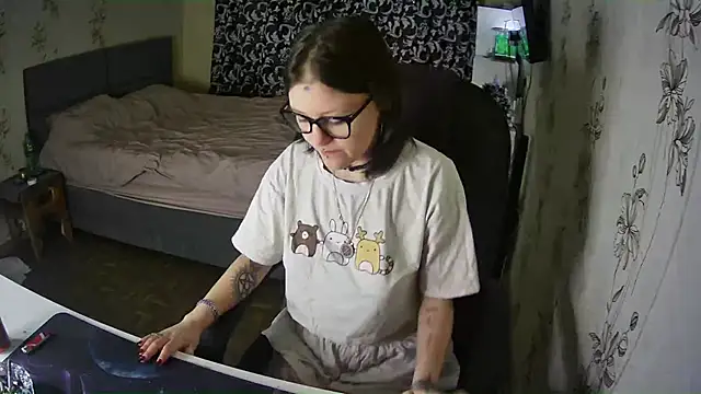 Withbeautyeyes online show from 01.13.26