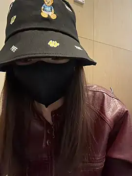 Snapshot of ZJbaby chatting on 04.05.26 ZJbaby online show from 04.05.26