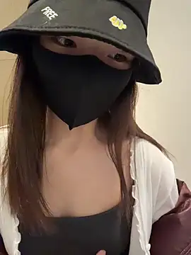 Snapshot of ZJbaby chatting on 04.14.26 ZJbaby online show from 04.14.26