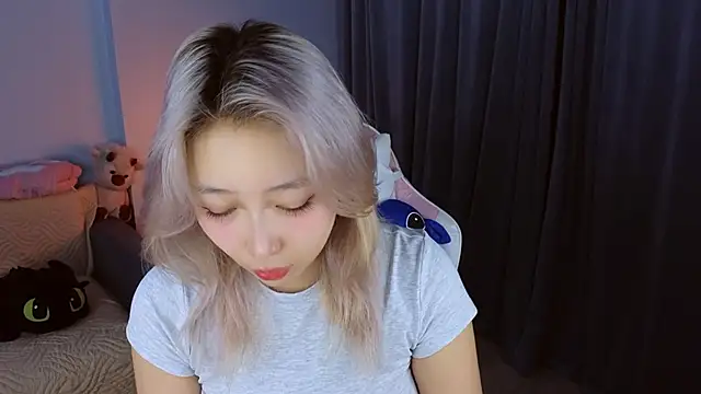 Snapshot of jasmilee chatting on 02.07.26 jasmilee online show from 02.07.26